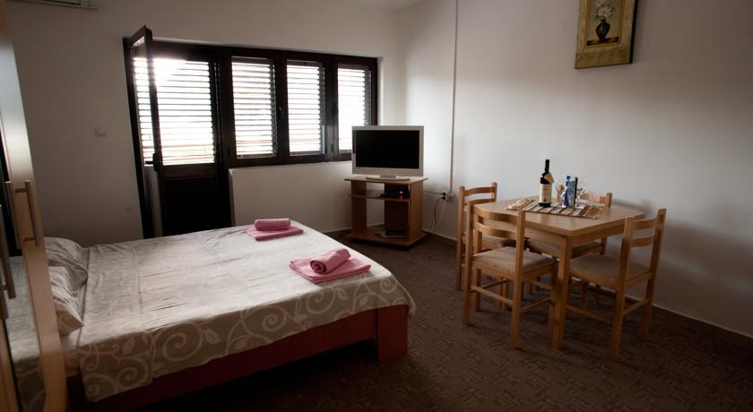 Apartments Villa Illyrik Risan Luaran gambar